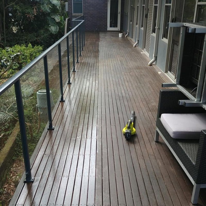 Deck Staining in Bathurst