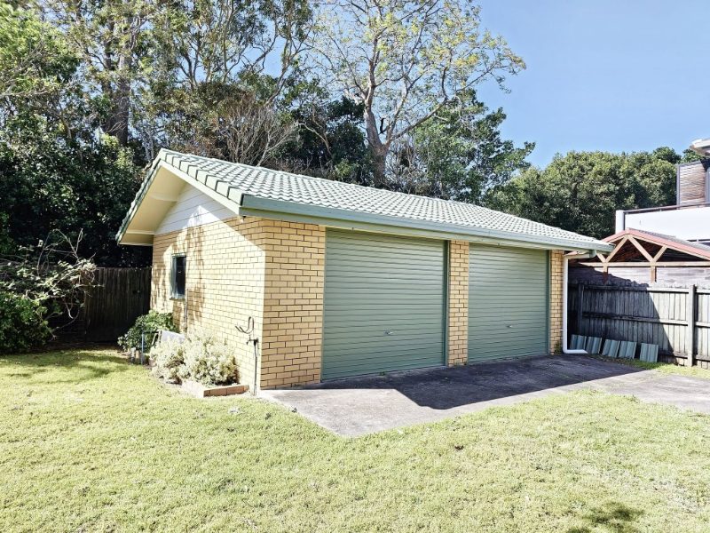 Garage Door Painting in Bathurst